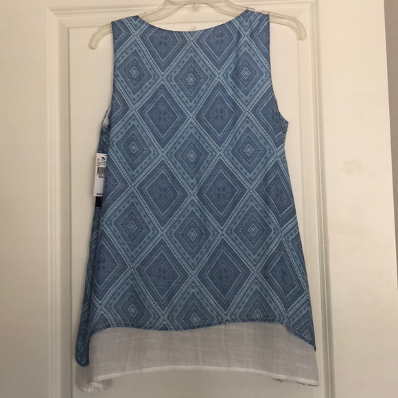 Women’s Blue 2-layer tank, Size Small - Picture 3 of 4